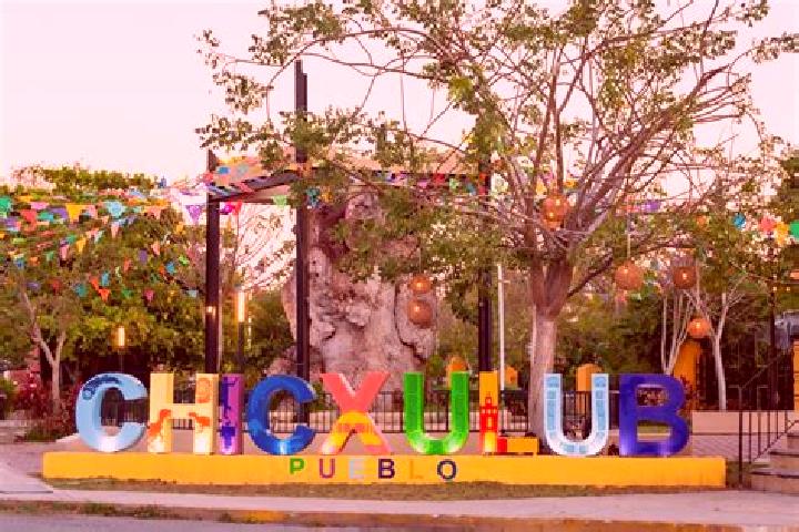 Iris, 20 — Escort in Chicxulub Pueblo, Mexico