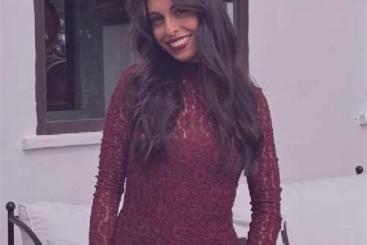 Iris, 20 — Escort in Correia Pinto, Brazil