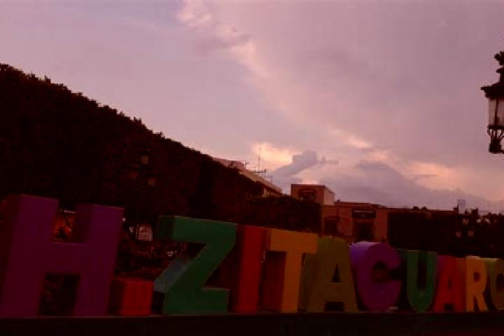 Iris, 20 — Escort in Heroica Zitacuaro, Mexico
