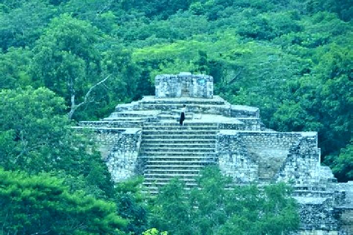 Iris, 20 — Escort in Maya Balam, Mexico