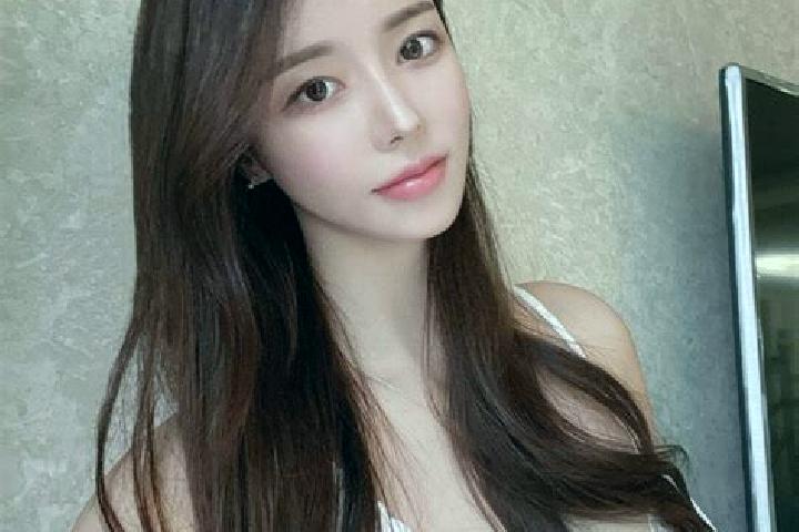 Iris, 20 — Escort in Tuohe, China