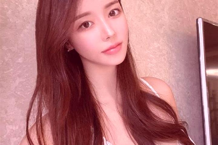 Iris, 20 — Escort in Xianjie, China