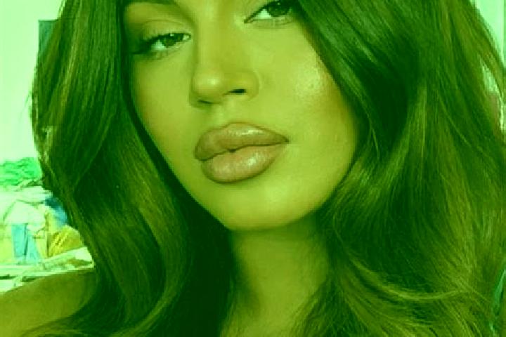 Iris, 21, a auburn brown-eyed latina companion based in Mughan. Offering Deep French Kissing, Roleplay, Party Girl, BDSM. Available for incall and outcall, d...