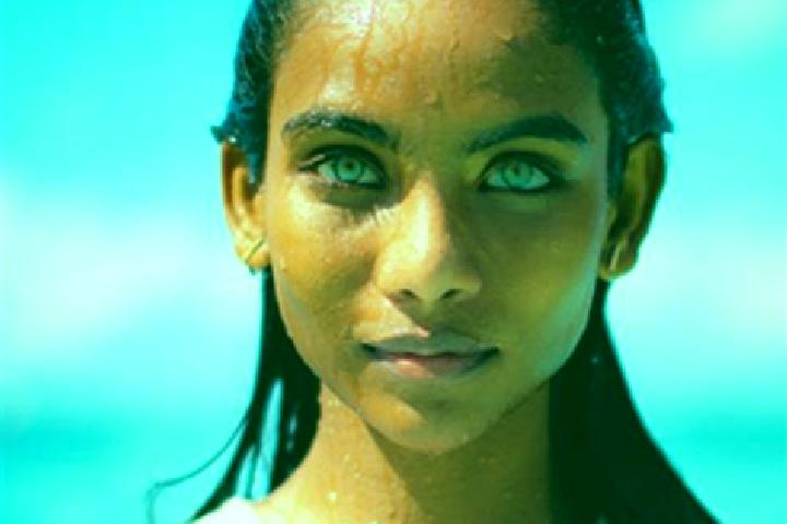 Iris, 21, a black blue-eyed indian companion based in Libusin. Offering Striptease, Fetish, Dinner Date, OWO, Prostate Massage. Available for incall and outc...