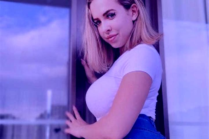 Iris, 21, a blonde dark-eyed latina companion based in San Juan Jicayan. Offering Domination, Duos, CIM, Deep French Kissing, Massage. Available for incall a...