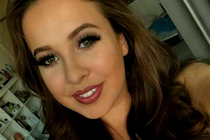 Iris, 21, a brunette dark-eyed european companion based in Stoke Hammond. Offering CIM, Domination, Dinner Date. Available for incall and outcall, day and ev...