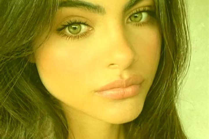 Iris, 21, a brunette dark-eyed indian companion based in Lautem. Offering Couples, Domination, Girlfriend Experience, Roleplay. Available for incall and outc...