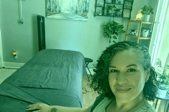 Iris, 21, a chestnut grey-eyed ebony companion based in Barrack Heights. Offering Erotic Massage, OWO, GFE. Available for incall and outcall, overnight booki...