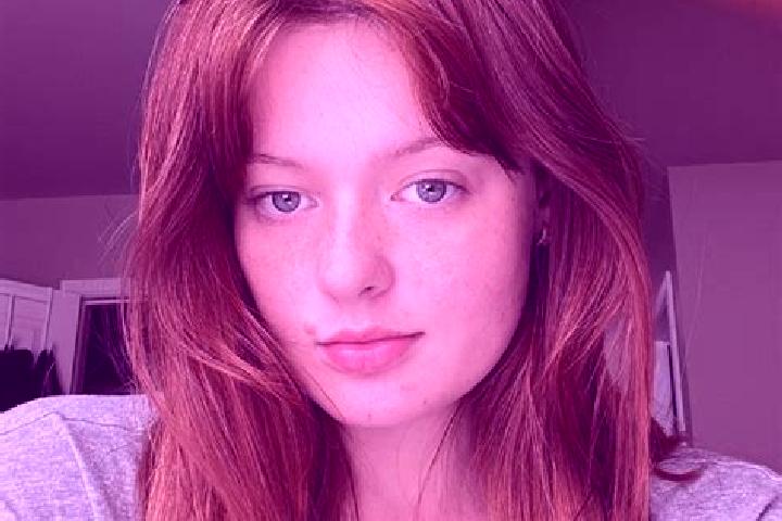 Iris, 21, a chestnut grey-eyed middle eastern companion based in San Jose Tizates. Offering CIM, OWO, Tantra. Available for incall and outcall, overnight boo...