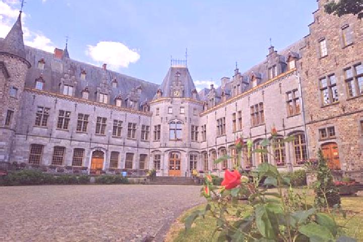 Iris, 21 — Escort in Ham-sur-Heure, Belgium