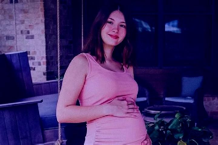Iris, 21 — Escort in Robertson, Australia