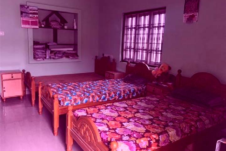 Iris, 21 — Escort in Sakkimangalam, India