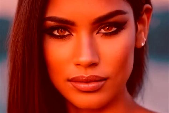 Iris, 22, a black green-eyed latina companion based in Meaulne. Offering Fetish, OWO, Roleplay, 69. Available for incall and outcall, day and evening dates.