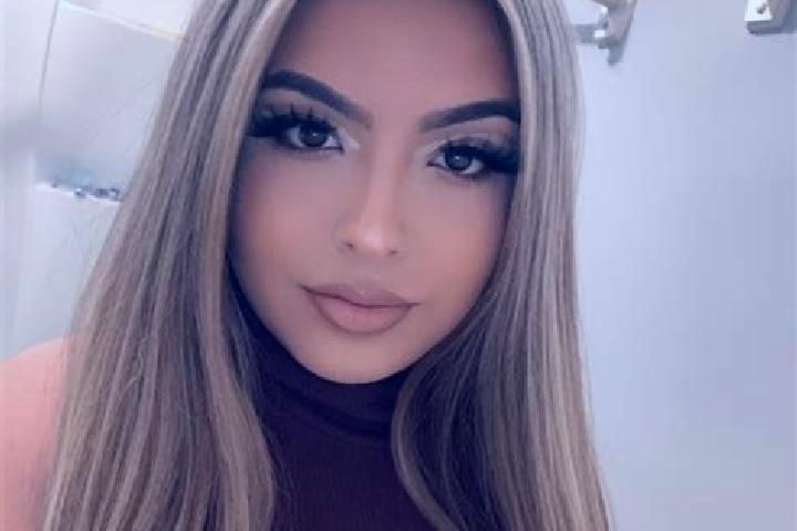 Iris, 22, a blonde brown-eyed latina companion based in Farra d Alpago. Offering Tantra, A-Level, Travel Companion. Available for incall and outcall, overnig...