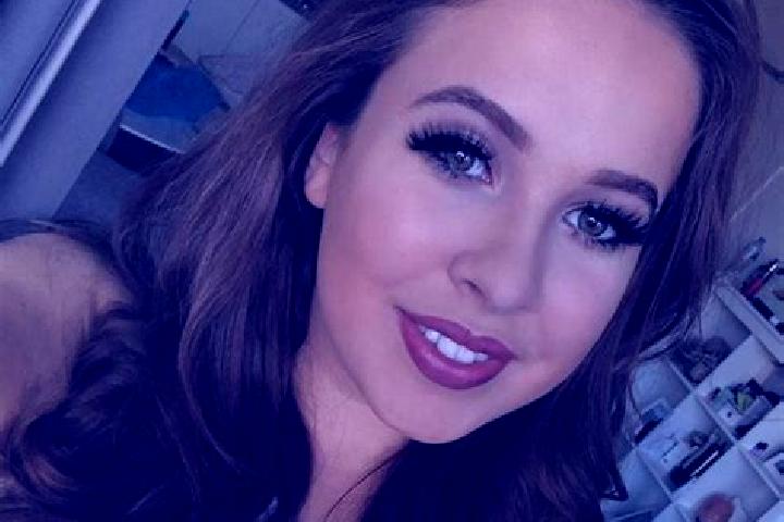 Iris, 22, a brunette green-eyed mixed companion based in Morciano di Leuca. Offering Fetish, Overnight, Duos. Available for incall and outcall, day and eveni...