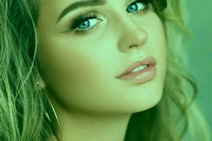 Iris, 22, a dark blonde blue-eyed mediterranean companion based in Vasco da Gama. Offering CIM, Girlfriend Experience. Available for incall and outcall, day ...