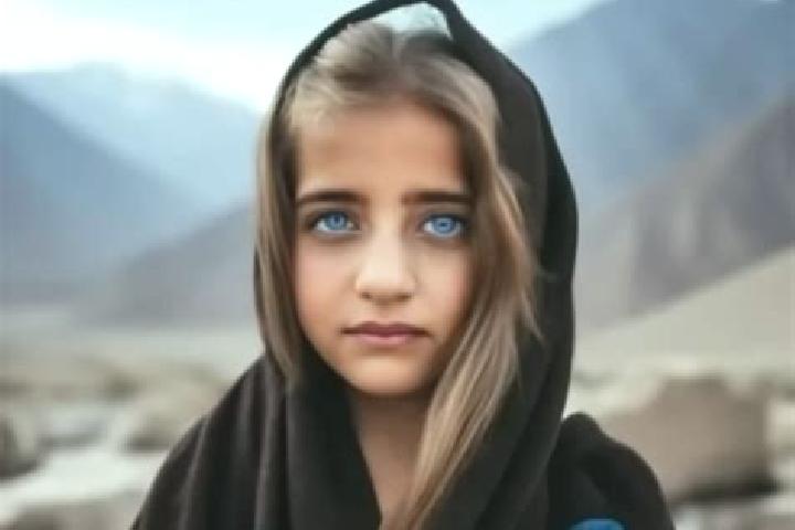 Iris, 22, a red grey-eyed middle eastern companion based in Skourta. Offering BDSM, Roleplay, Massage, Travel Companion, Fetish. Available for incall and out...