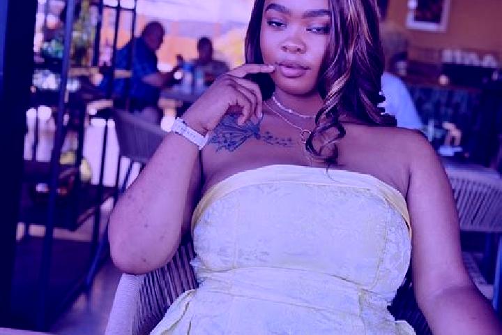 Iris, 22 — Escort in Alicedale, South Africa