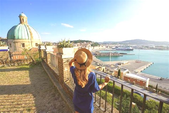 Iris, 22 — Escort in Ancona, Italy