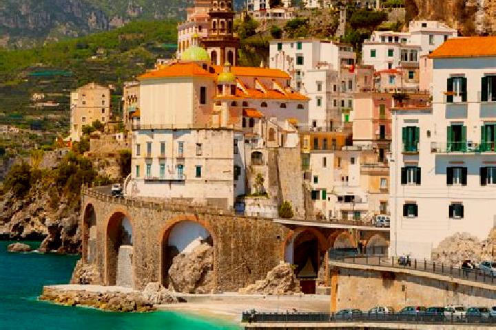 Iris, 22 — Escort in Castorano, Italy