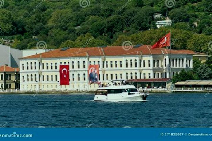 Iris, 22 — Escort in Kabatas, Turkey