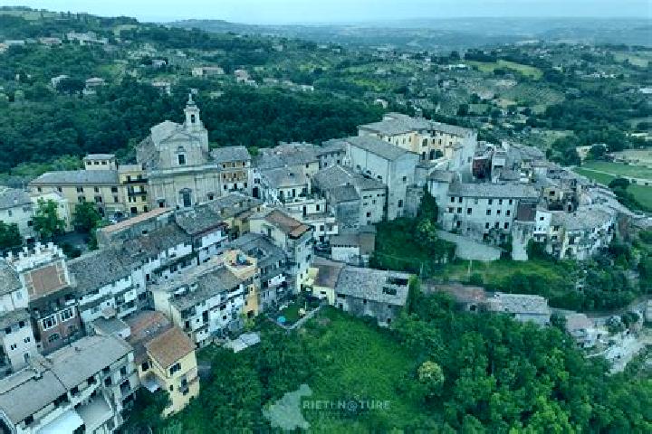 Iris, 22 — Escort in Poggio Mirteto Scalo, Italy