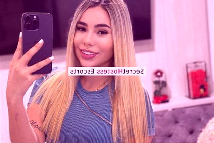 Iris, 22 — Escort in Santo Domingo Jalieza, Mexico