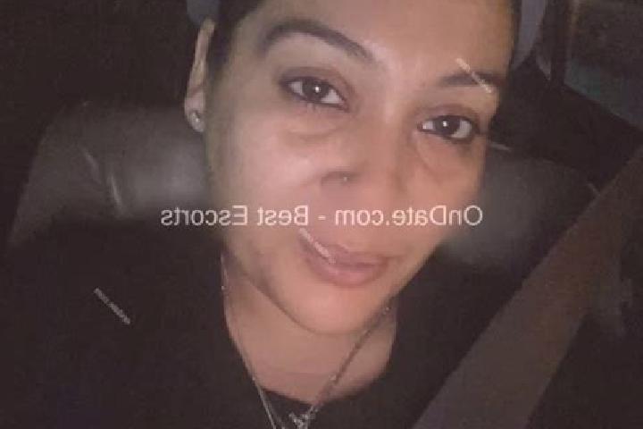 Iris, 22 — Escort in Yonkers, United States