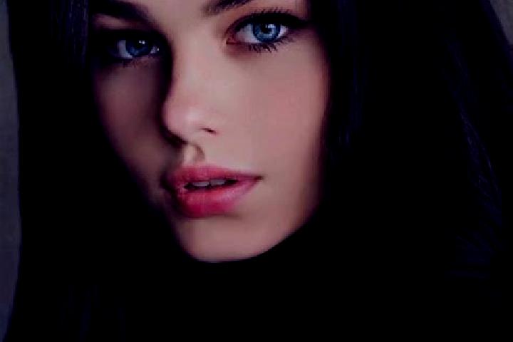 Iris, 23, a auburn dark-eyed slavic companion based in Blagnac. Offering Overnight, Couples, CIM, Massage. Available for incall and outcall, day and evening ...