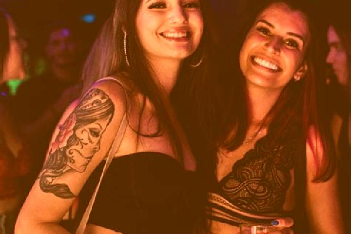 Iris, 23, a auburn grey-eyed ebony companion based in Occidente (San Francisco). Offering Striptease, BDSM, Erotic Massage, Dinner Date, CIM. Available for i...