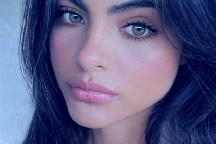 Iris, 23, a auburn hazel-eyed middle eastern companion based in Kannawurf. Offering Domination, 69, GFE. Available for incall and outcall, overnight bookings...