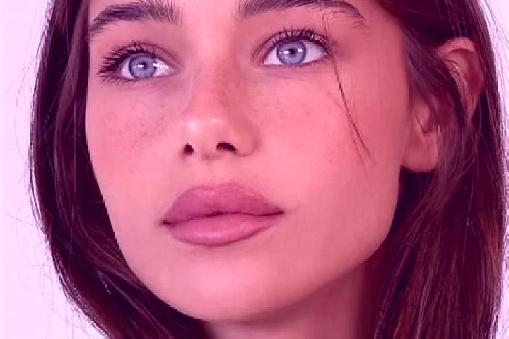 Iris, 23, a brunette brown-eyed slavic companion based in Las Tres Torres. Offering Dinner Date, Erotic Massage. Available for incall and outcall, overnight ...