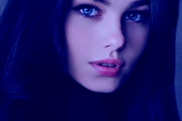 Iris, 23, a brunette grey-eyed slavic companion based in Las Uvas. Offering Fetish, Massage, Duos. Available for incall and outcall, day and evening dates.