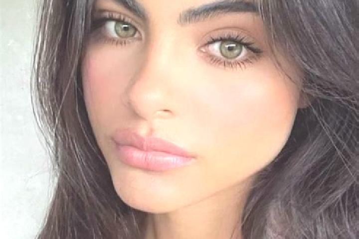 Iris, 23, a chestnut blue-eyed indian companion based in Niambli. Offering BDSM, Erotic Massage, CIM, Fetish, Dinner Date. Available for incall and outcall, ...