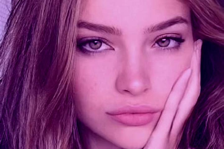 Iris, 23, a chestnut hazel-eyed caucasian companion based in Bayrischzell. Offering GFE, Deep French Kissing. Available for incall and outcall, overnight boo...