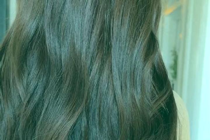 Iris, 23, a red brown-eyed asian companion based in Izbiceni. Offering CIM, Dinner Date, GFE. Available for incall and outcall, day and evening dates.