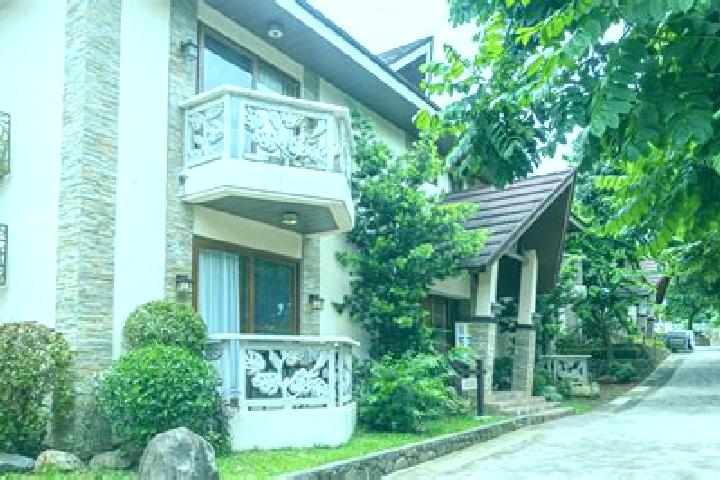 Iris, 23 — Escort in Banawang, Philippines
