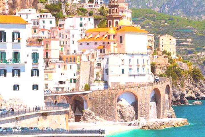 Iris, 23 — Escort in Caviola, Italy