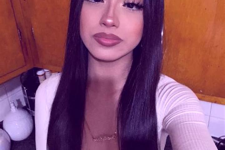 Iris, 24, a black brown-eyed latina companion based in Am Dam. Offering GFE, Girlfriend Experience, Deep French Kissing. Available for incall and outcall, ov...