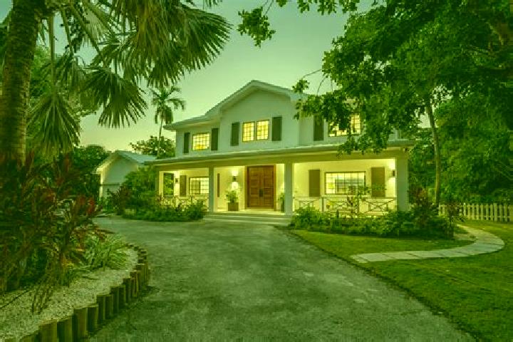 Iris, 24 — Escort in Belford Estates, Cayman Islands