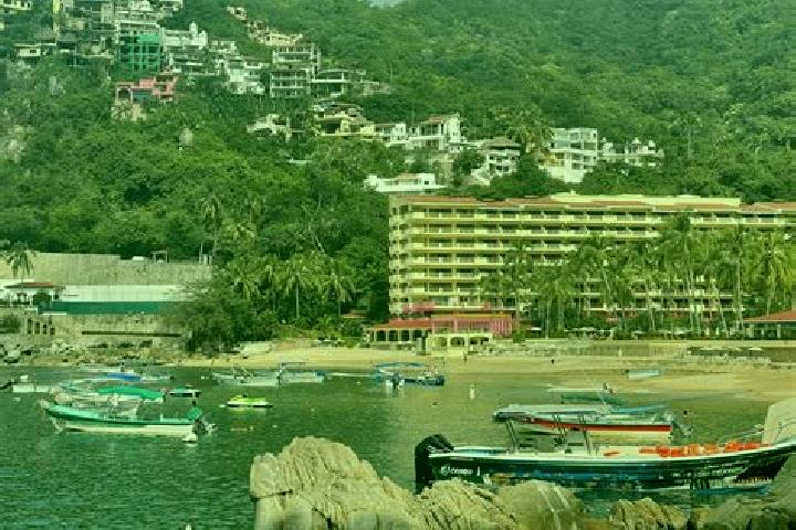 Iris, 24 — Escort in Boca Mismaloya, Mexico