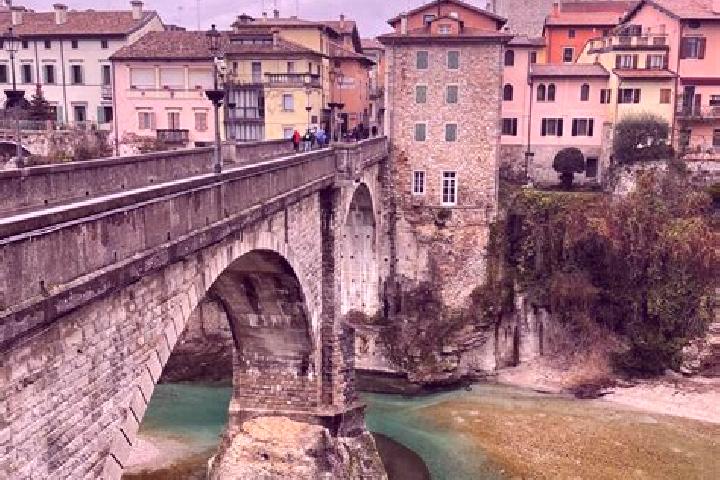 Iris, 24 — Escort in Cividale del Friuli, Italy