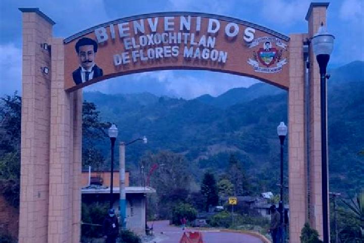 Iris, 24 — Escort in Eloxochitlan de Flores Magon, Mexico