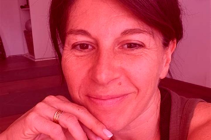 Iris, 24 — Escort in Greasque, France