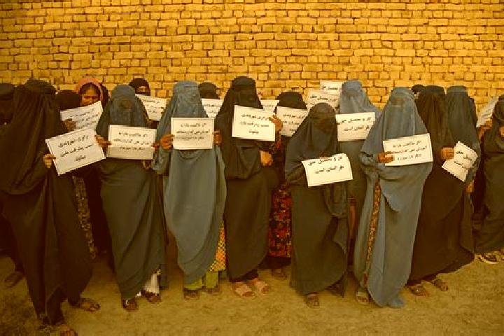 Iris, 24 — Escort in Islam Chumgar, Afghanistan