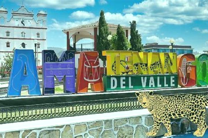 Iris, 24 — Escort in Nuevo Amatenango, Mexico