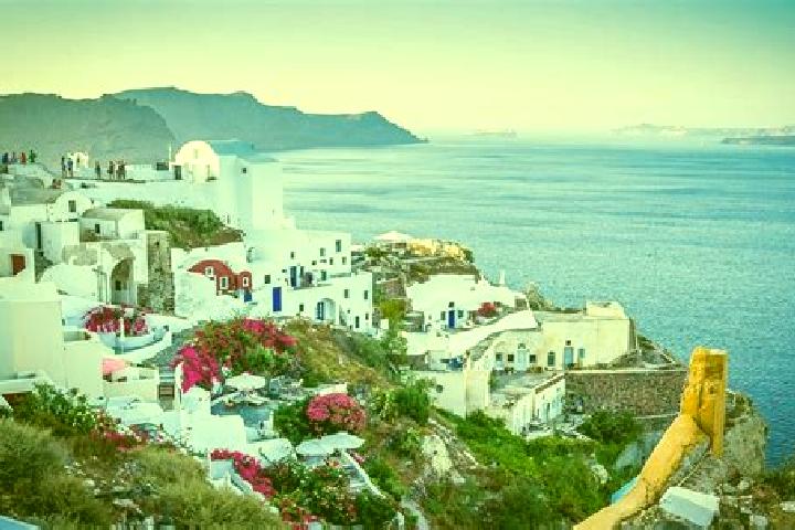 Iris, 24 — Escort in Pentaplatano, Greece