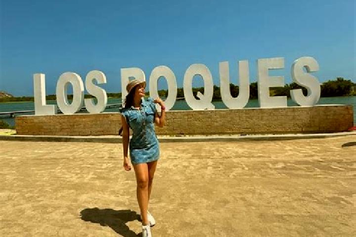 Iris, 24 — Escort in Roques, France