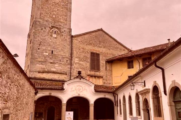 Iris, 24 — Escort in Santa Maria in Valle, Italy