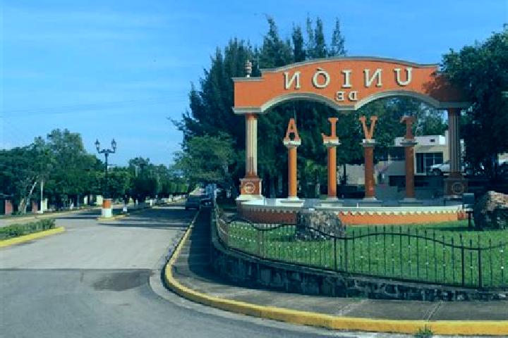 Iris, 24 — Escort in Union de Tula, Mexico